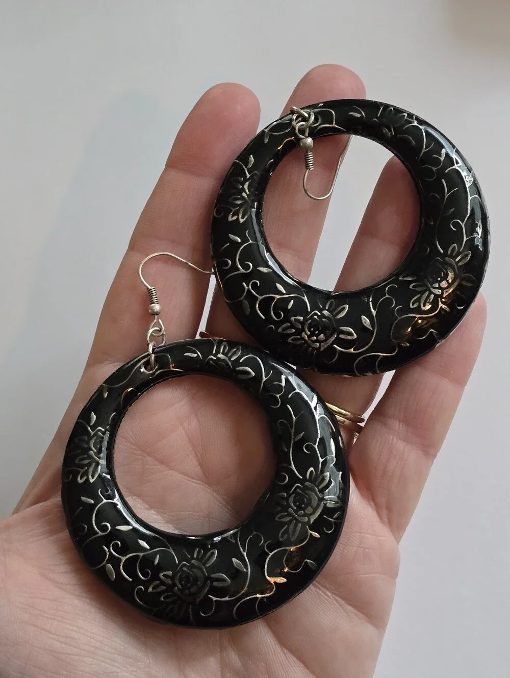 Big earrings dangle hoops circles floral hook earwires dadk grey black silver to